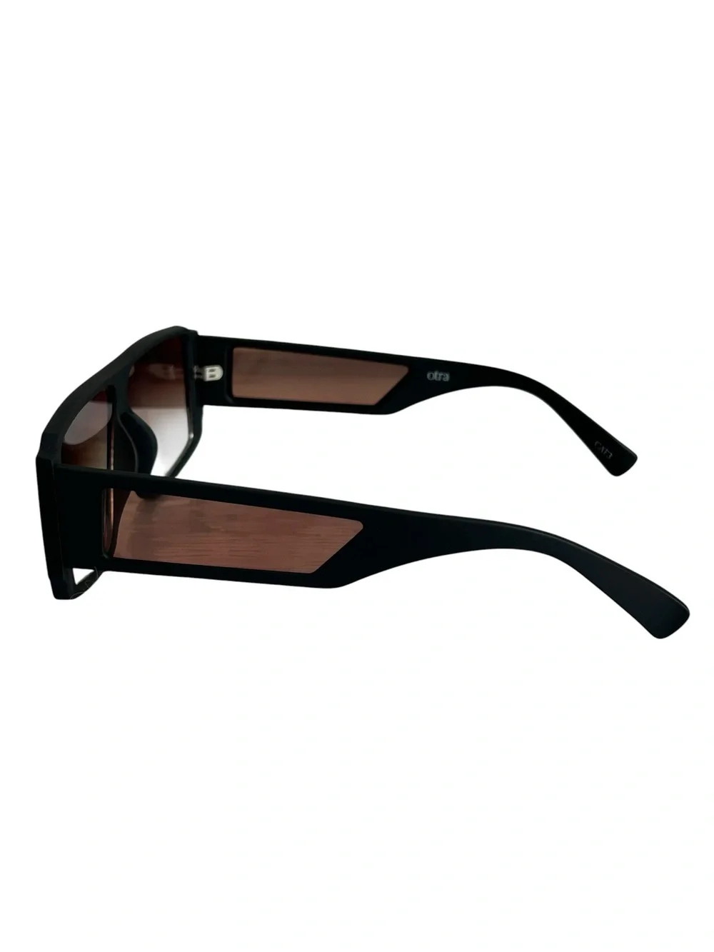 Otra Flik Oversized Sunglasses Black Gold